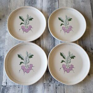 NWT – Threshold (Set of 4) Melamine Plates - Bunch of Radishes